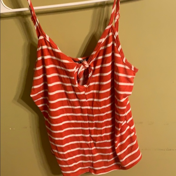 Cute red and white tank top - Picture 1 of 2
